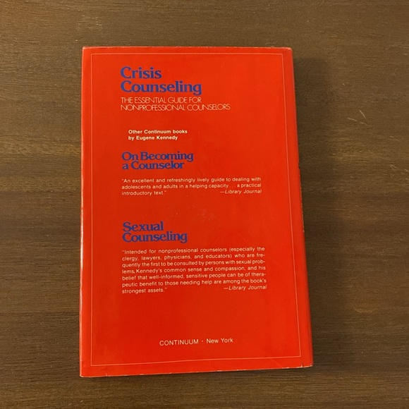 Crisis Counseling The Essential Guide for Nonprofessional Counselors, 1981 - Picture 10 of 13